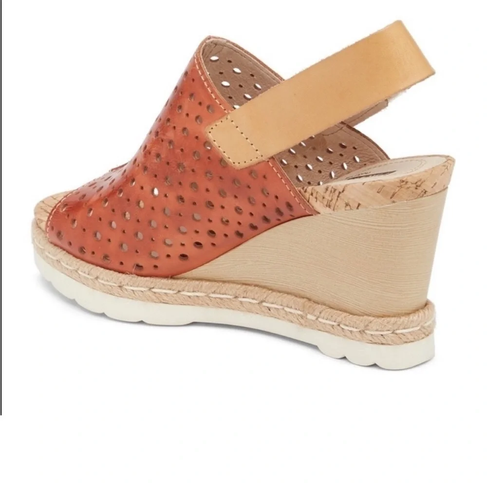 NWT Pikolinos Flamingo Wedges Size 39/9